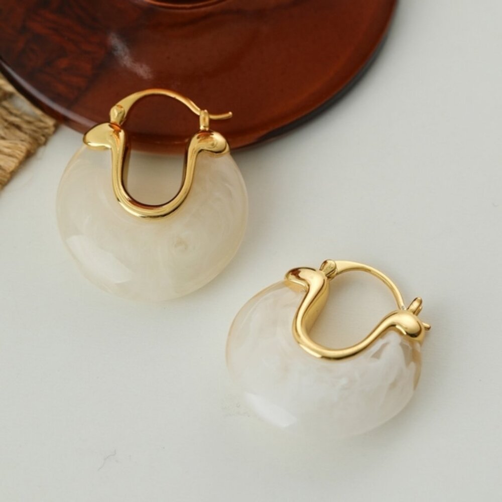 New! Anthropologie Gold Acrylic Huggie Earrings (2006) NWOT